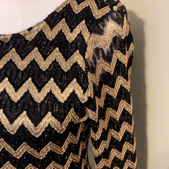 Black and Gold dress - Picture 5 of 15